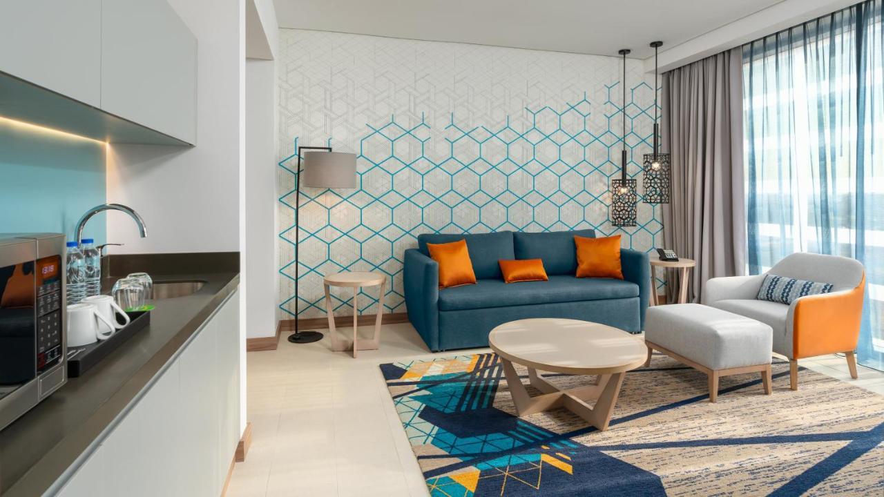 Holiday Inn & Suites Al Jubail By Ihg Al Fanatir Exterior foto