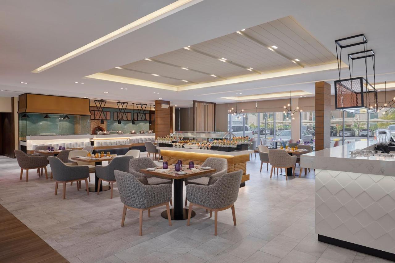Holiday Inn & Suites Al Jubail By Ihg Al Fanatir Exterior foto